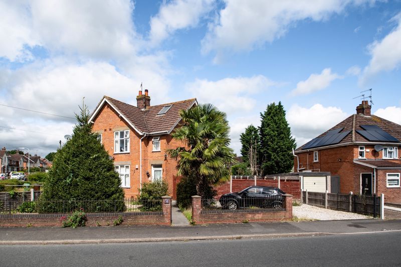 2 bed semidetached house for sale in Batchley Road, Batchley, Redditch
