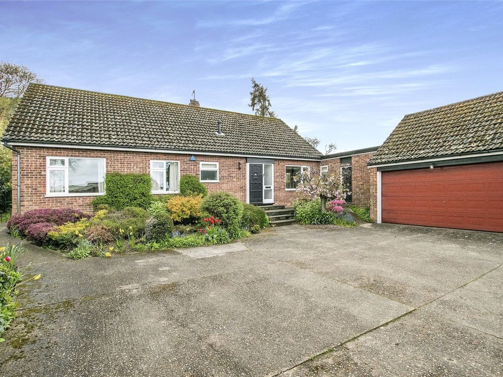 4 bed bungalow for sale in Grange Walk, Wroxham, Norwich, Norfolk NR12