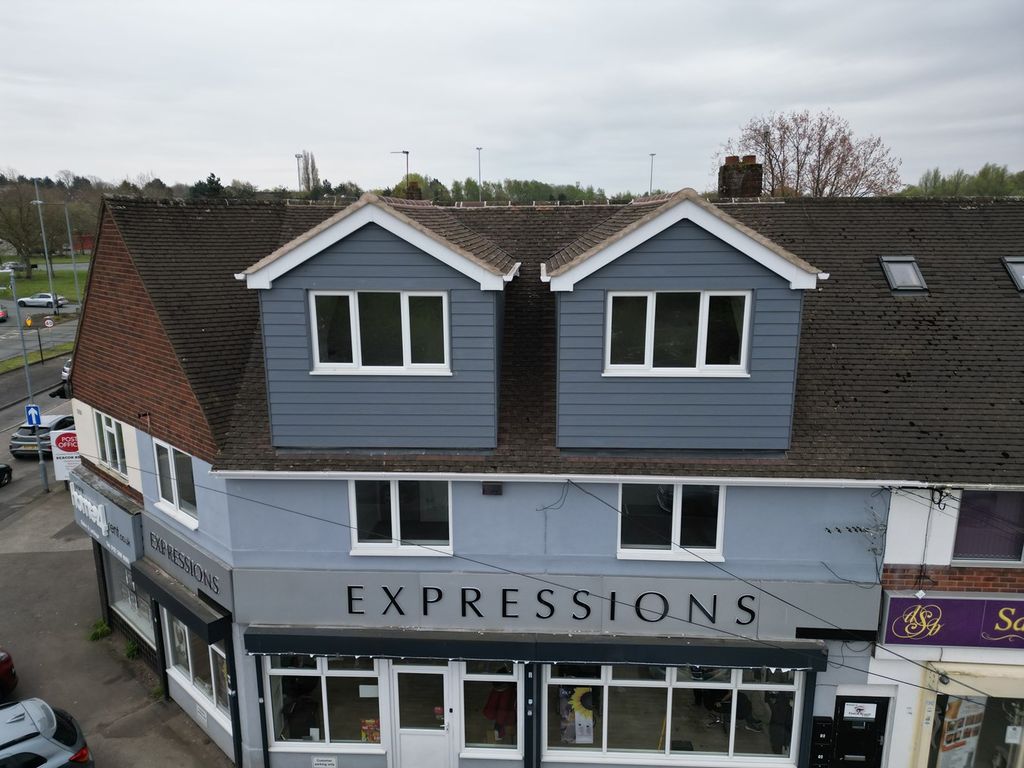 2 bed flat to rent in Moreton Avenue, Great Barr, Birmingham B43, £895