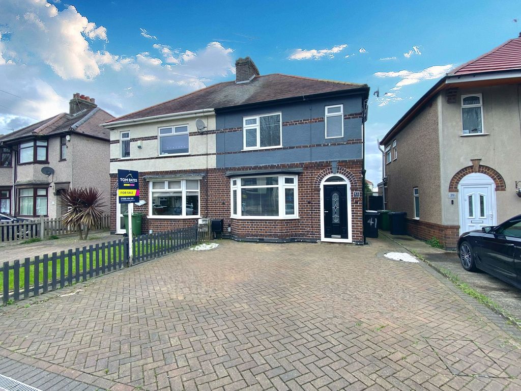 3 bed semidetached house for sale in Greenmoor Road, Nuneaton CV10, £