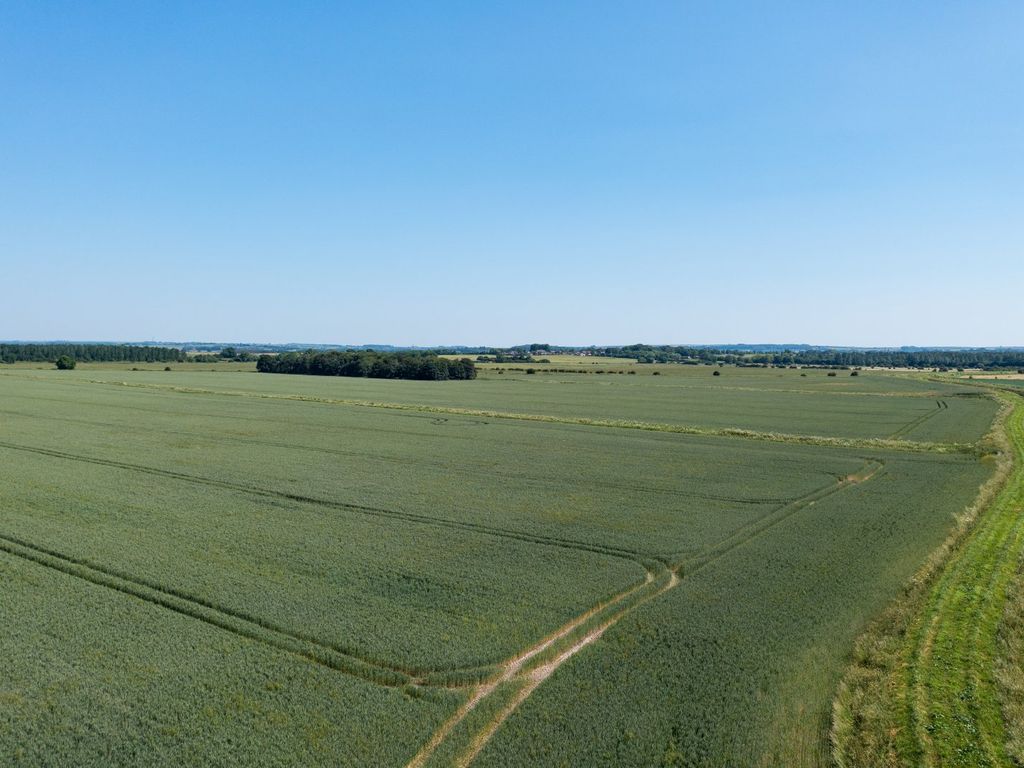 Land for sale in Cadney, Brigg DN20, £4,750,000 Zoopla