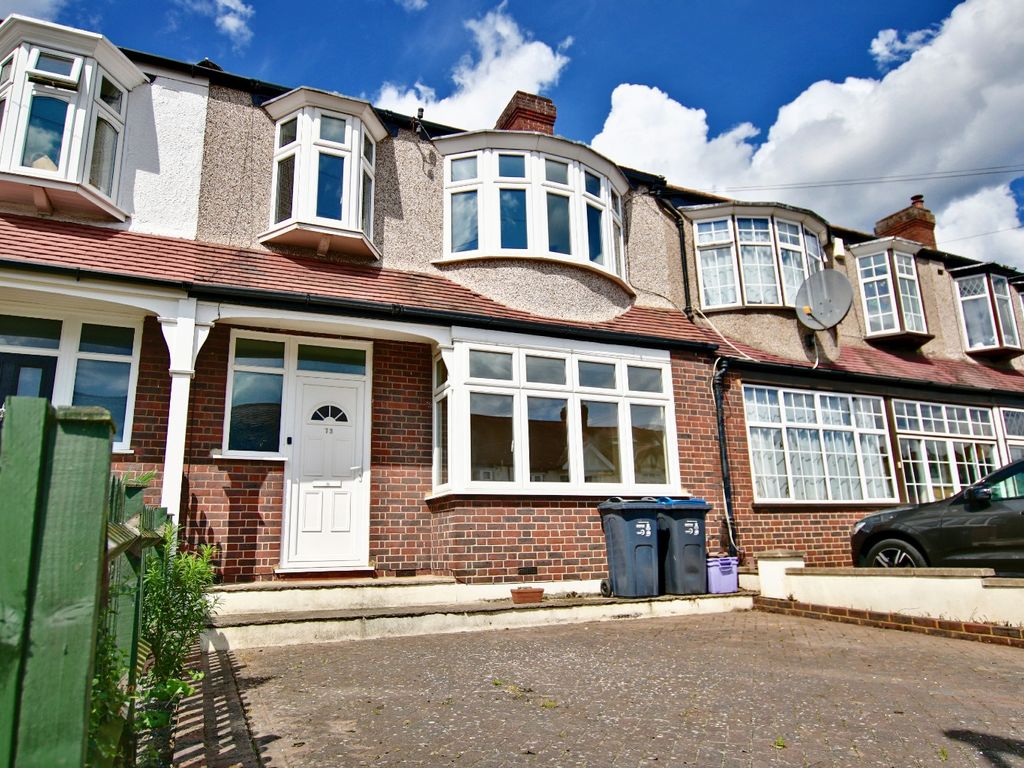 3 bed terraced house to rent in Cherrywood Lane, Morden SM4 Zoopla