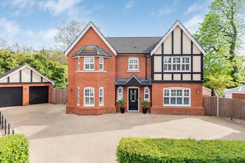 5 bed detached house for sale in Manor Gate Lane, Wilmington, Dartford