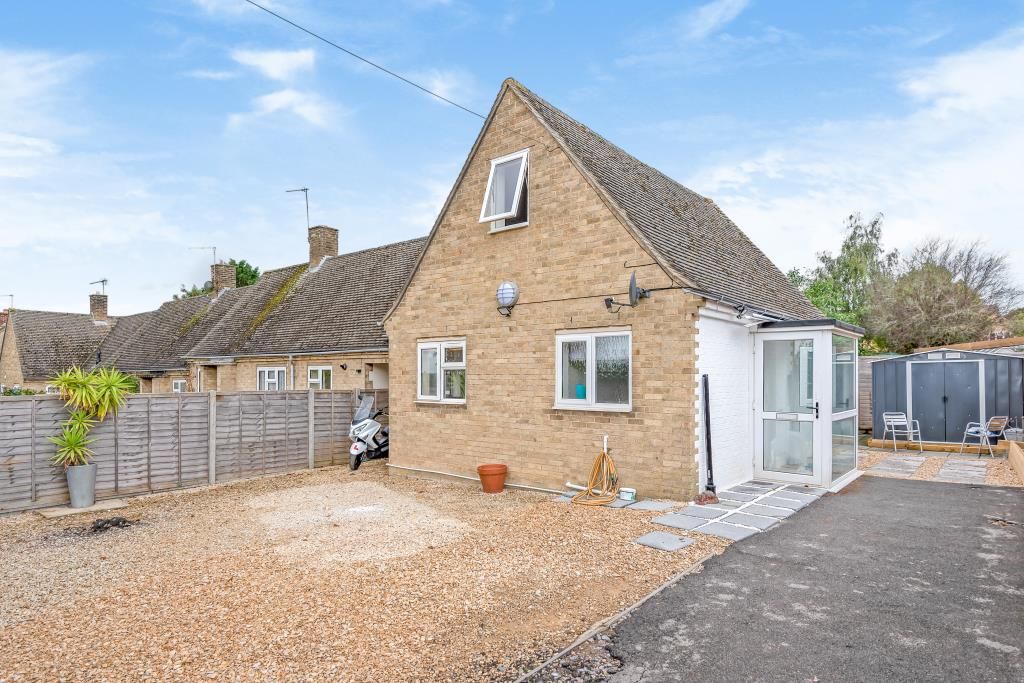 1 bed bungalow for sale in Middle Barton, Chipping Norton OX7 Zoopla