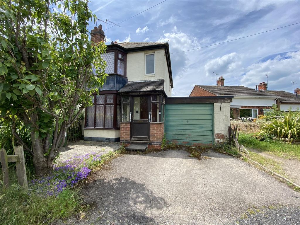 2 bed town house for sale in Eunice Avenue, Huncote, Leicester LE9, £