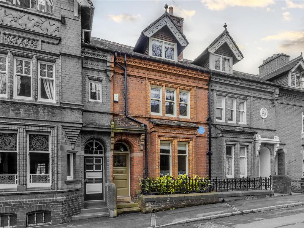 3 bed town house for sale in Queen Street, Leek ST13 Zoopla