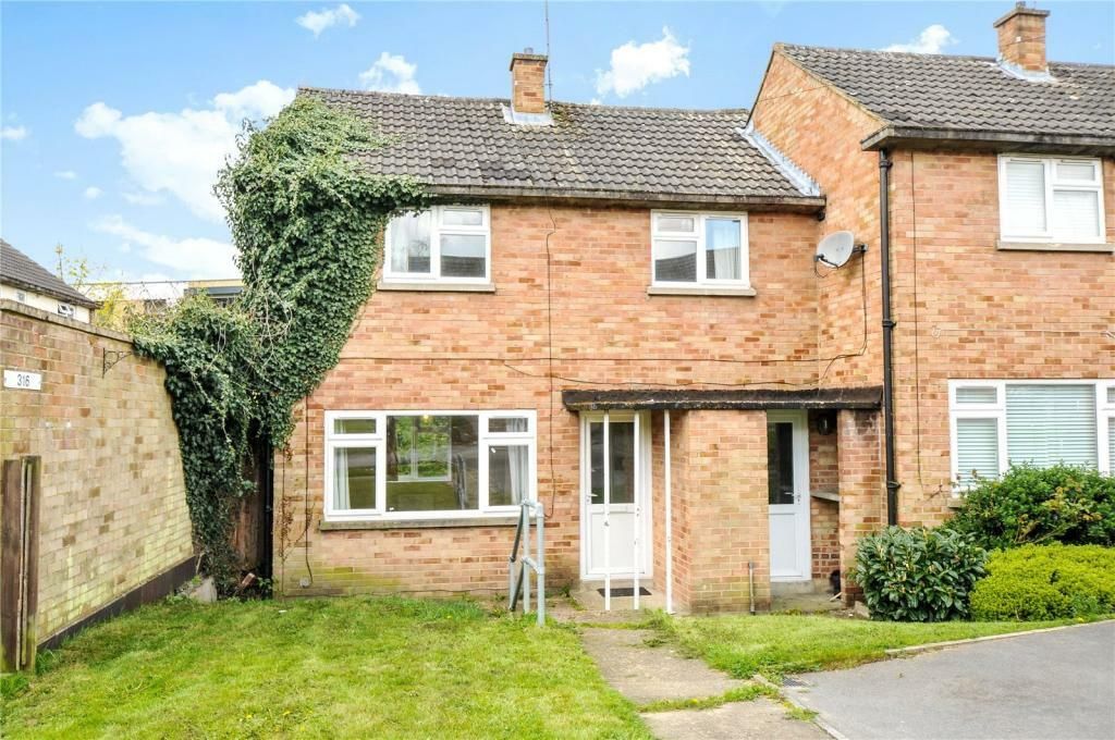 Saunders Road, Uxbridge UB10  