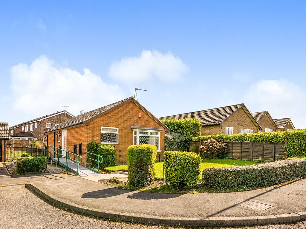 2 bed bungalow for sale in Barnard Way, Leeds, West Yorkshire LS15 Zoopla