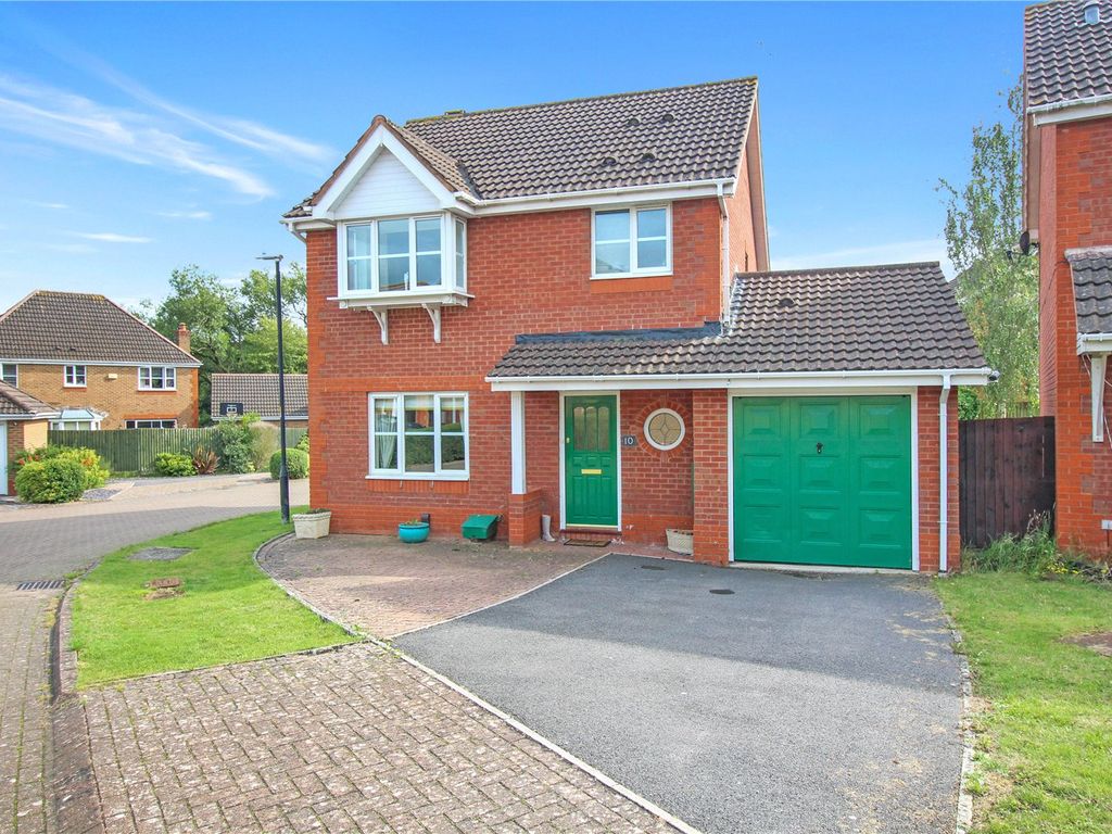 3 bed detached house for sale in Galloway Road, Swindon, Wiltshire SN25