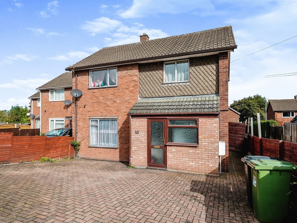 3 bed end terrace house for sale in Waterfield Road, Hereford HR2, £