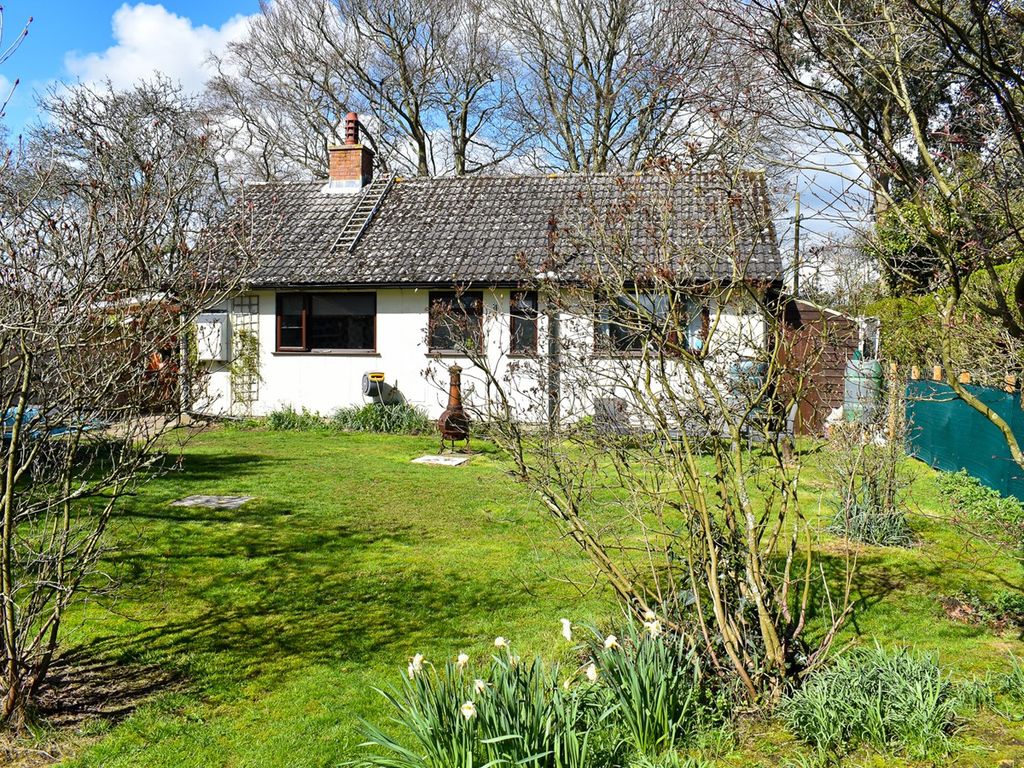 2 bed detached house for sale in Abbotswell Road, Frogham