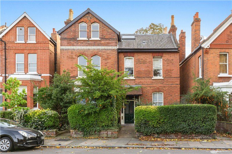 Knatchbull Road, London SE5  