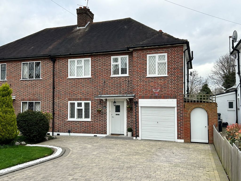 4 bed semidetached house for sale in South Hill Road, Bromley BR2, £925,000 Zoopla
