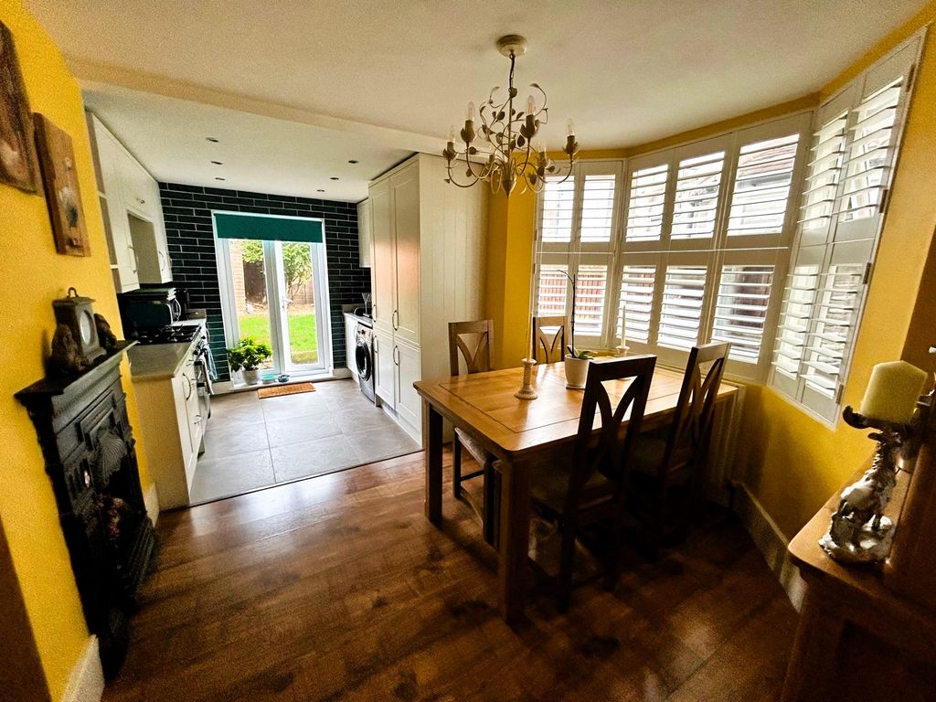 4 bed terraced house for sale in Old Road West, Gravesend, Kent DA11, £