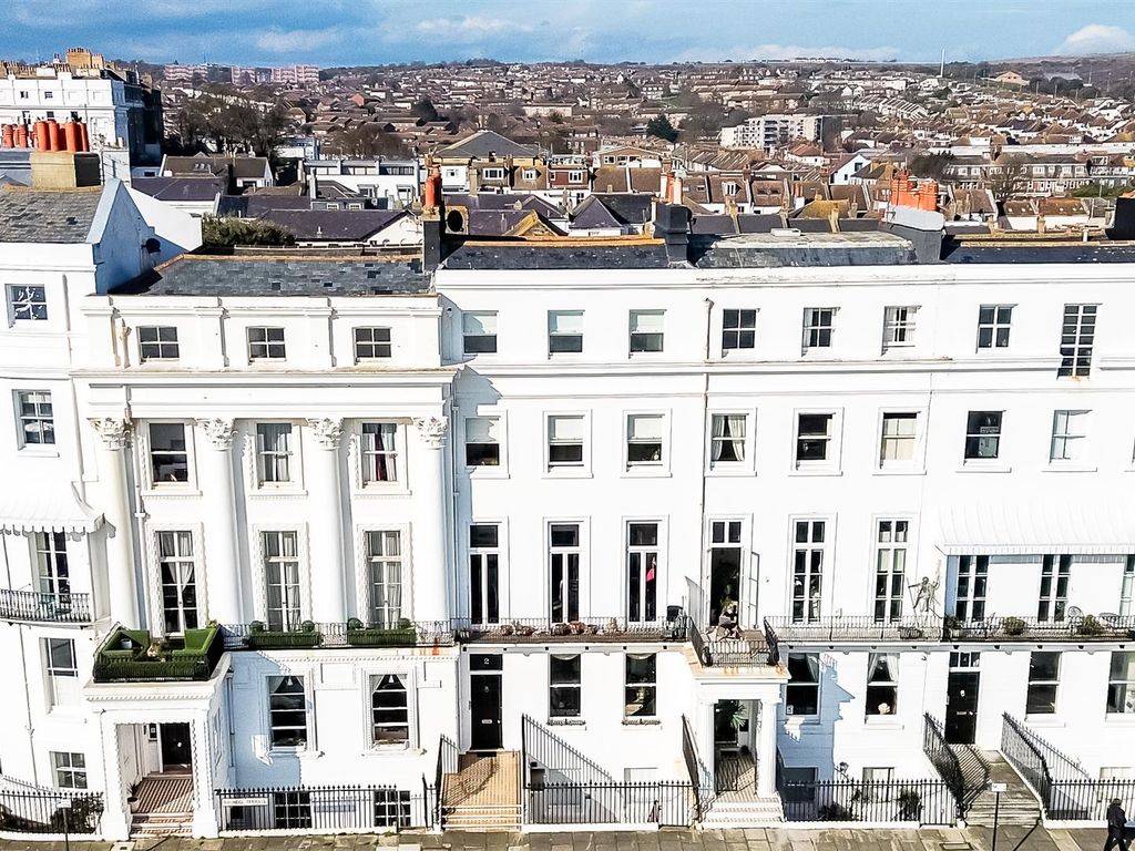 3 bed flat for sale in Arundel Terrace, Brighton BN2, £800,000 Zoopla