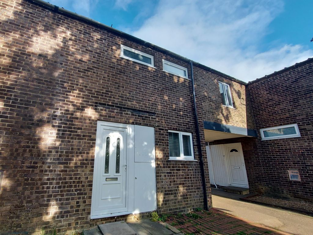 3 bed terraced house to rent in Pendleton, Ravensthorpe, Peterborough
