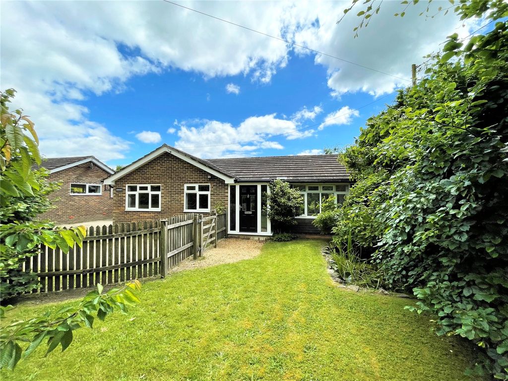 3 bed bungalow for sale in Fryern Court Road, Burgate, Fordingbridge