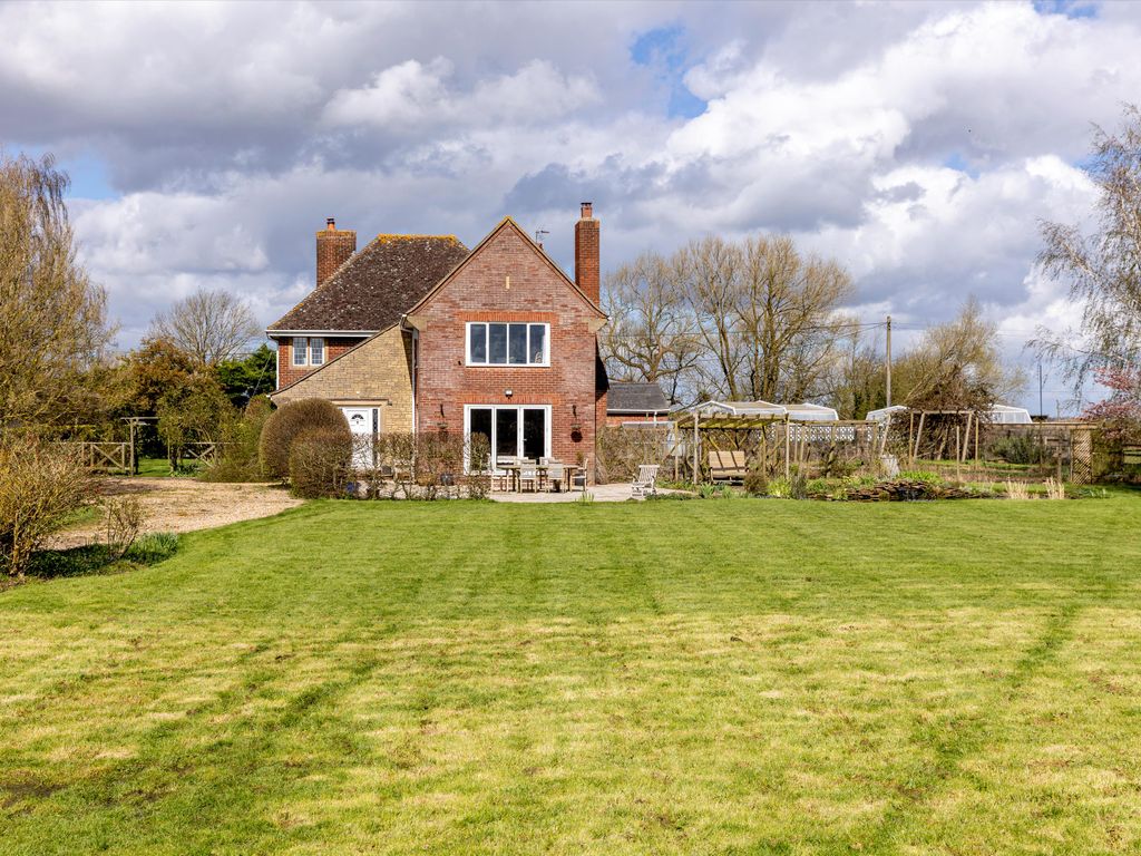 5 bed detached house for sale in Wanborough, Swindon, Wiltshire SN4, £