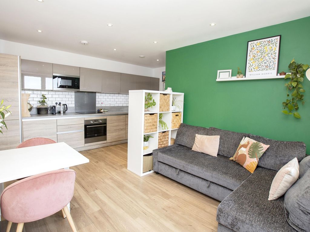 21 Edwin Street London E16