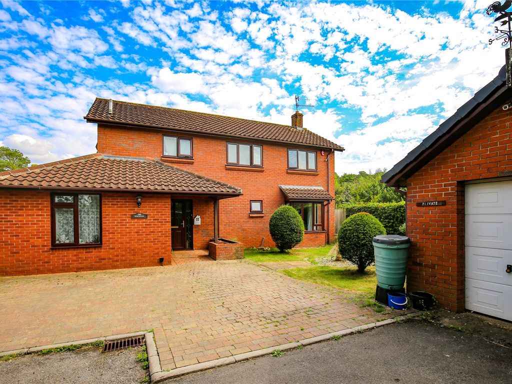 5 bed detached house for sale in Applegate, Brentry, Bristol BS10 Zoopla