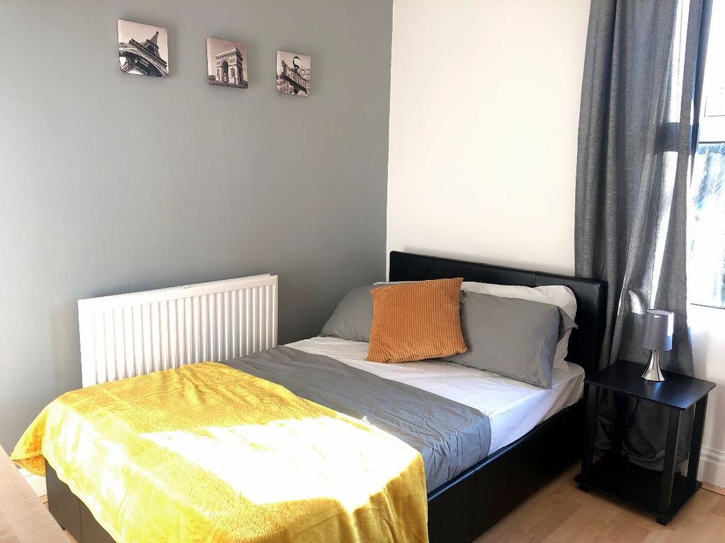 5 bed terraced house to rent in House Share Marmion Road, Sheffield, Bills Included S11, £