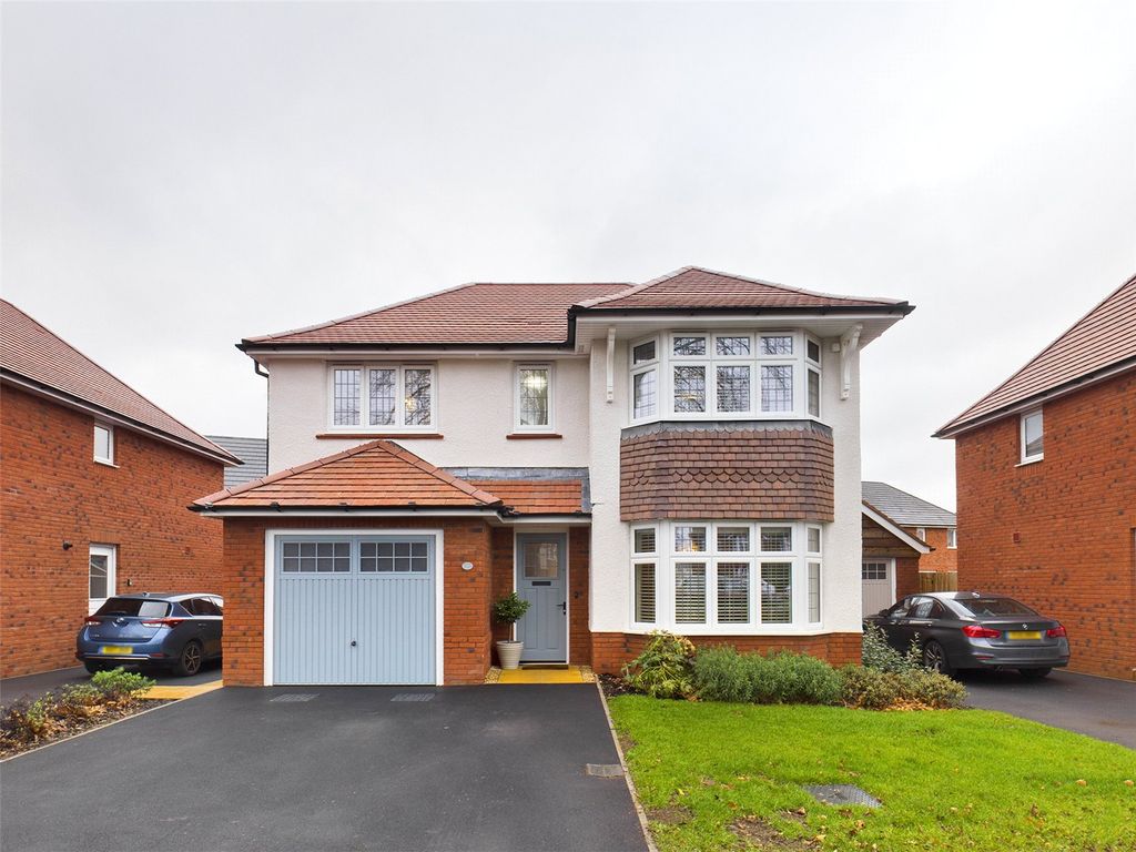 Wadley Close, Gloucester, Gloucestershire GL1  