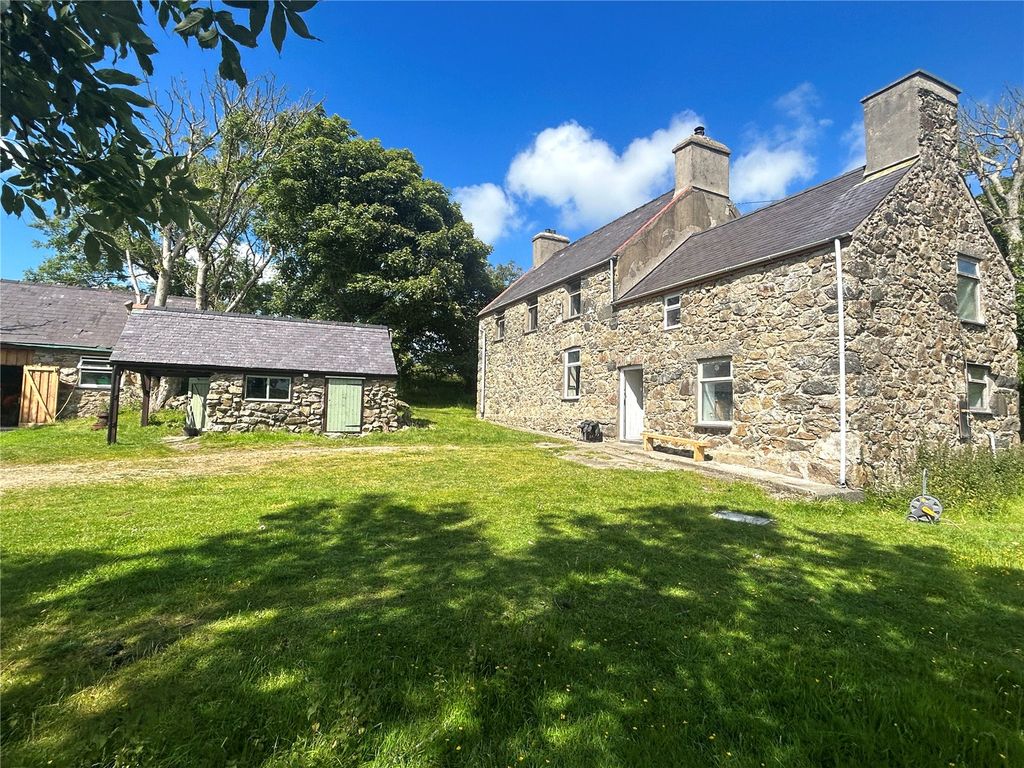4 bed barn conversion for sale in Coedana, LlannerchYMedd, Sir Ynys