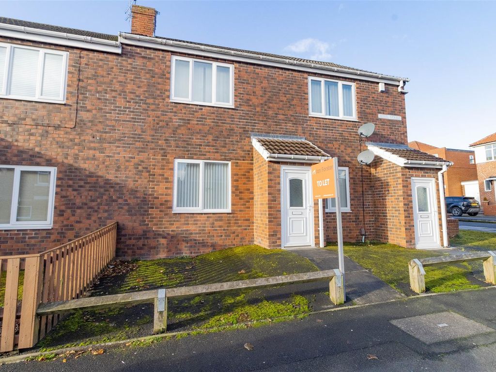 2 bed flat to rent in Jessel Street, Low Fell, Gateshead NE9, £750 pcm