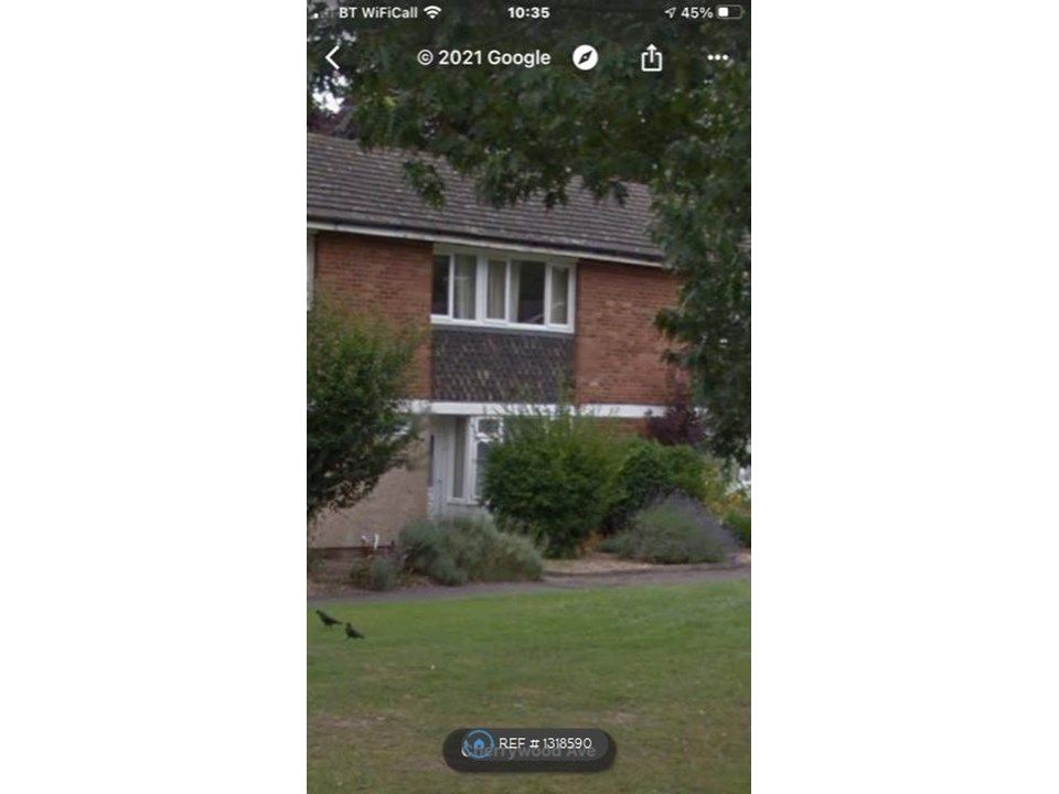 Room to rent in Cherrywood Ave., Egham TW20 Zoopla