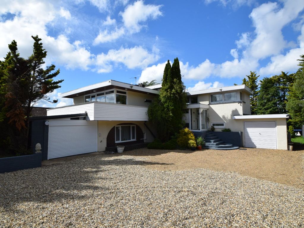 5 bed detached house for sale in Common Road, Blue Bell Village