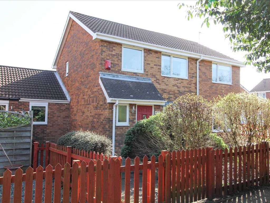 4 bed detached house for sale in Ilford Avenue, Northburn Glade