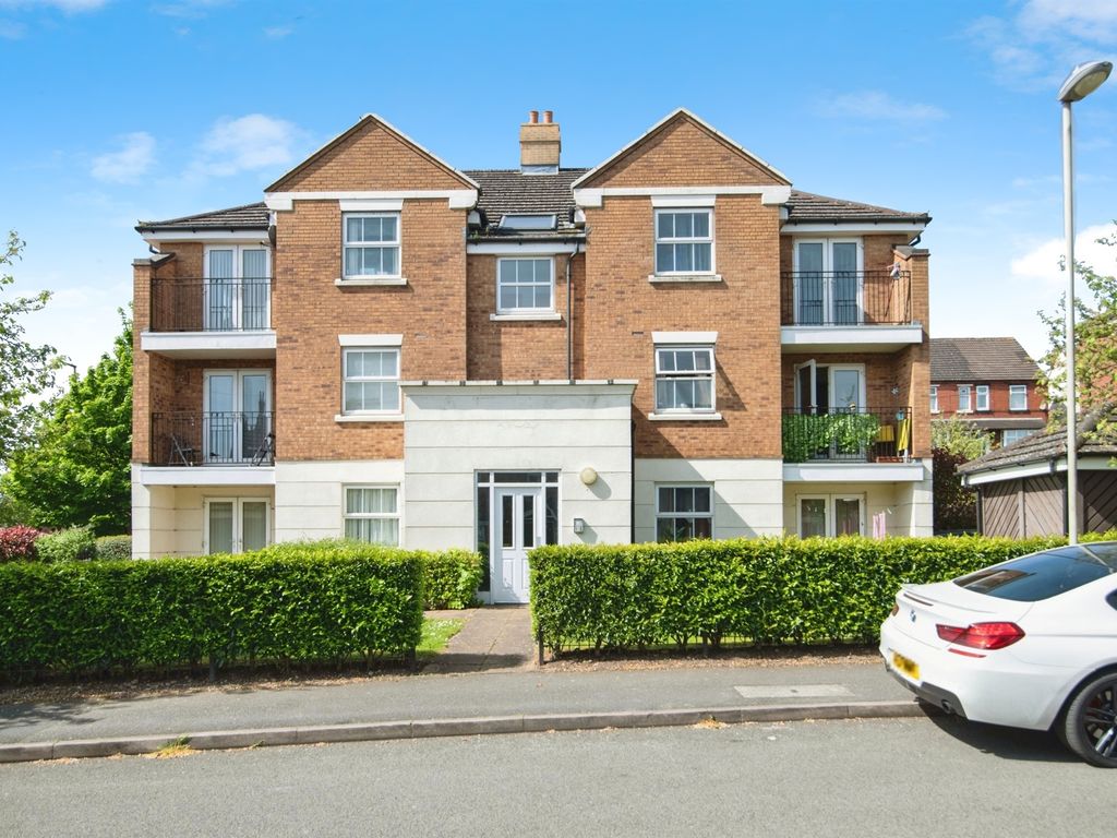 2 bed flat for sale in Attingham Drive, Dudley DY1, £125,000 Zoopla
