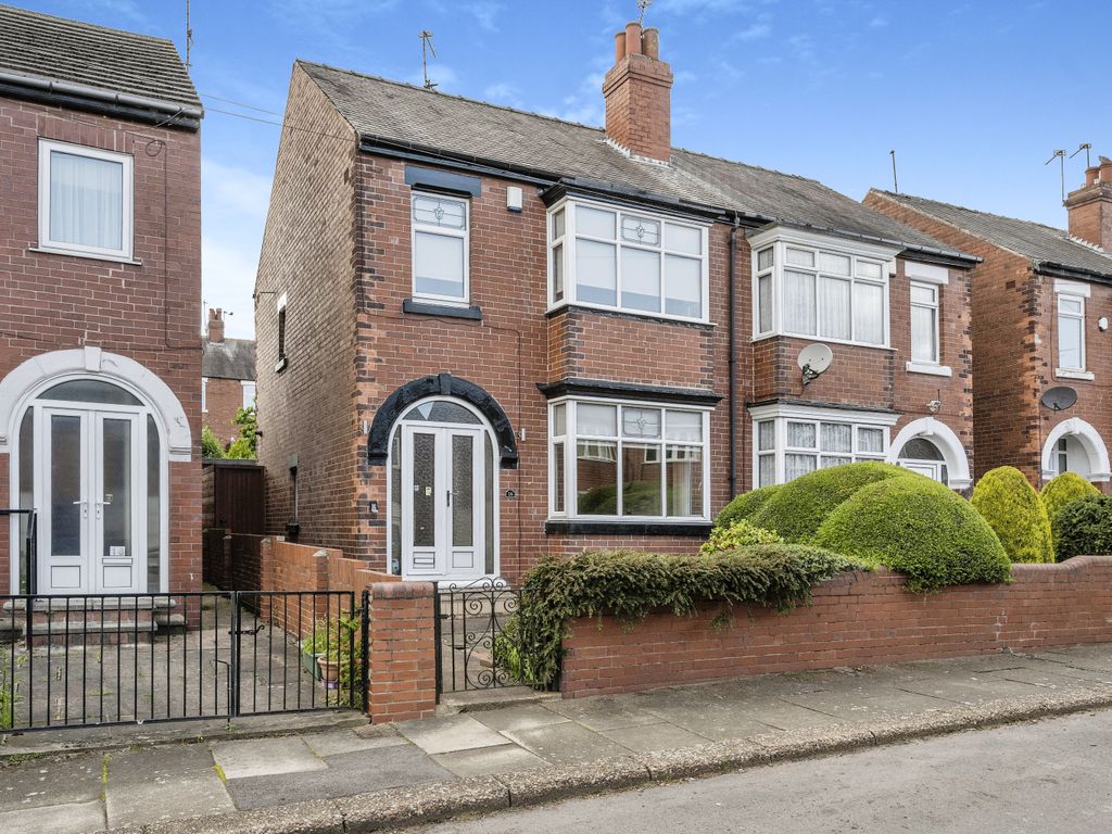 3 bed semidetached house for sale in Larchfield Road, Balby, Doncaster