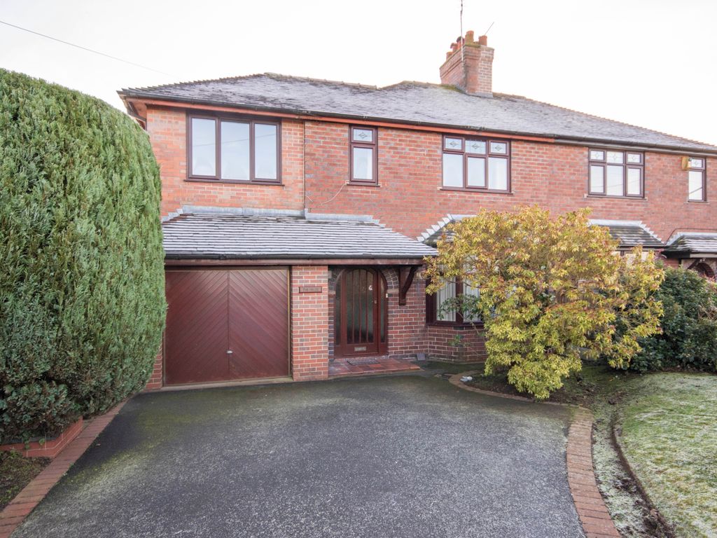 4 bed semidetached house for sale in Barthomley Road, StokeOnTrent