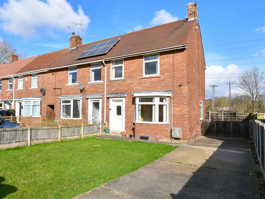 2 bed end terrace house for sale in Eccleston Road, Kirk Sandal