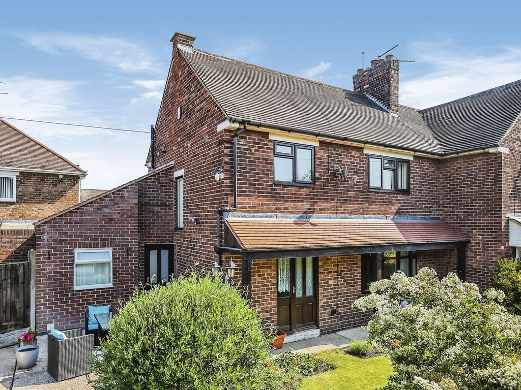 3 bed semidetached house for sale in Hawthorne Avenue, Hucknall, Nottingham NG15 Zoopla