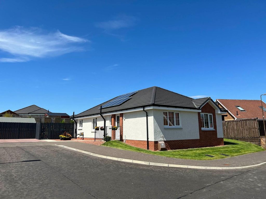 4 bed detached bungalow for sale in Abbeygreen Gardens, Lesmahagow