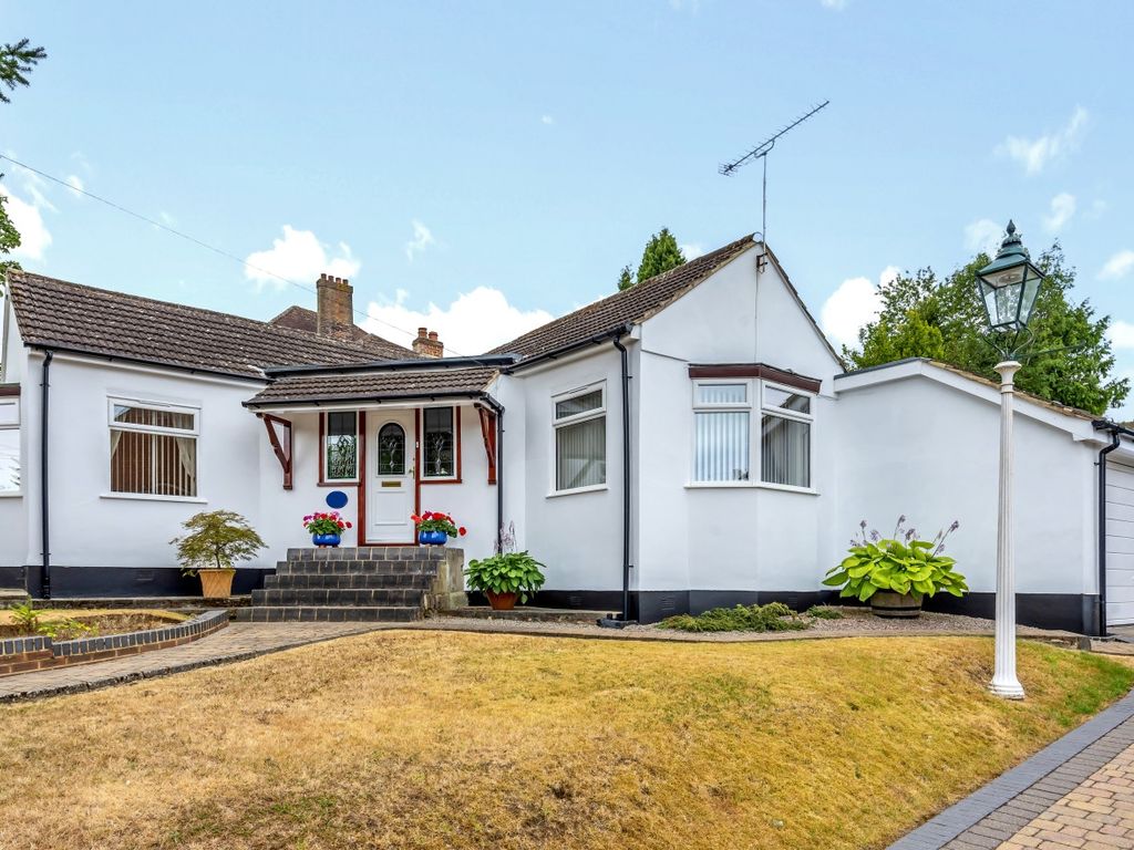2 bed bungalow for sale in Chislehurst Road, Orpington BR6 Zoopla