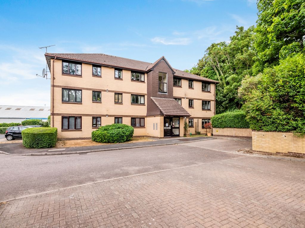 1 bed flat for sale in Canons Close, Reigate RH2 Zoopla