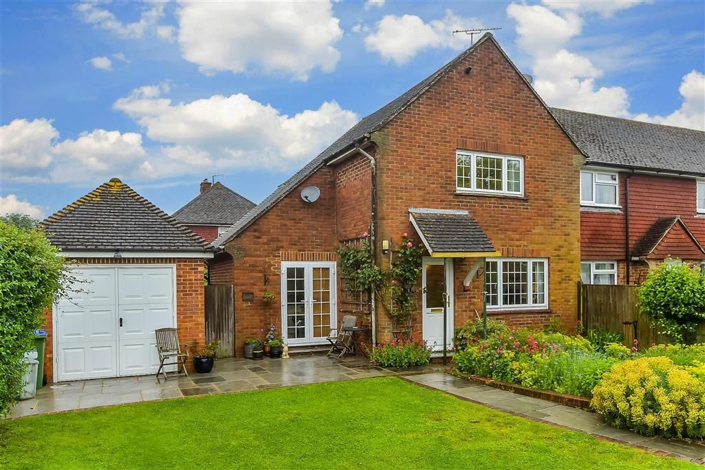 2 bed end terrace house for sale in Anchor Field, Ringmer, Lewes, East Sussex BN8, £395,000 Zoopla