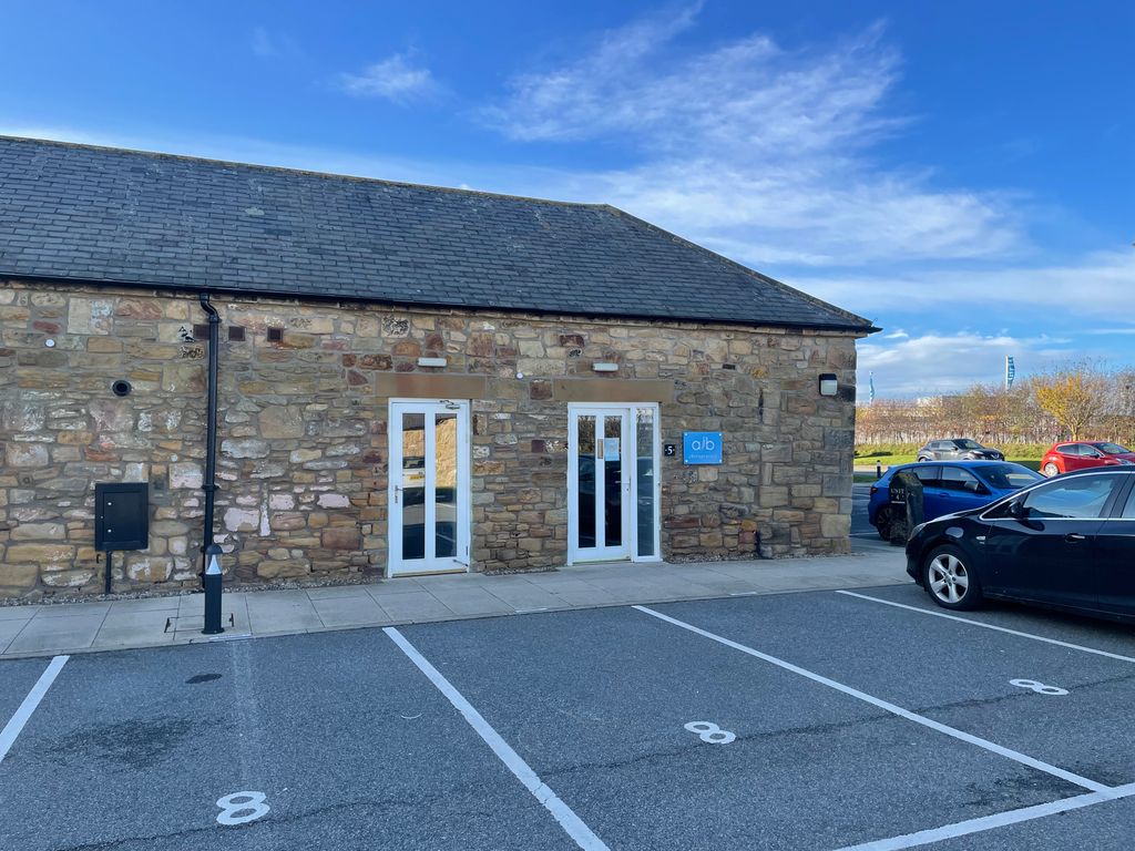 Office to let in Rake Lane, North Shields NE29, £7,500 pa Zoopla