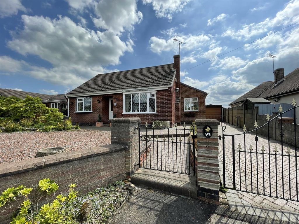 2 bed bungalow for sale in Repton Road, Hartshorne, Swadlincote DE11