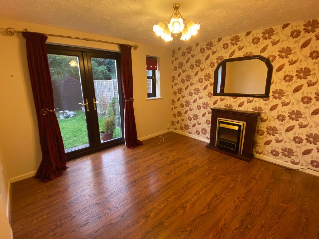 2 bed semidetached house to rent in Yew Tree Lane, Rowley Regis B65