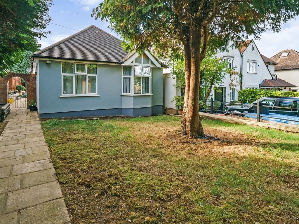 2 bed detached bungalow for sale in St. Albans Road, Sandridge, St