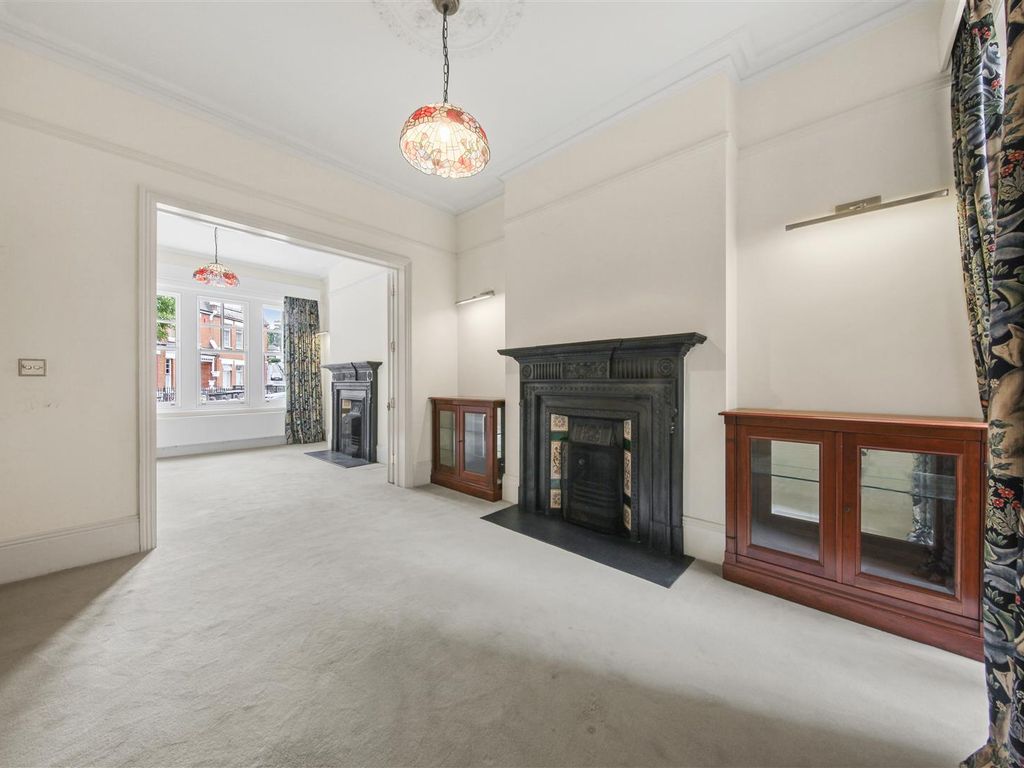 7 bed semidetached house to rent in Milton Park, Highgate, London N6