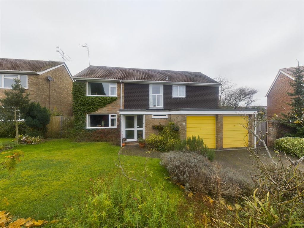 5 bed detached house for sale in Camwood Close, Basingstoke RG21 Zoopla