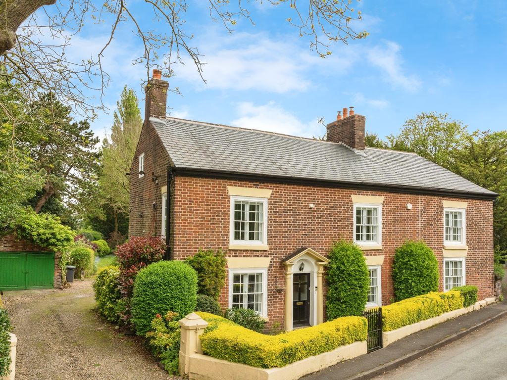 5 bed detached house for sale in Runcorn Road, Moore, Warrington