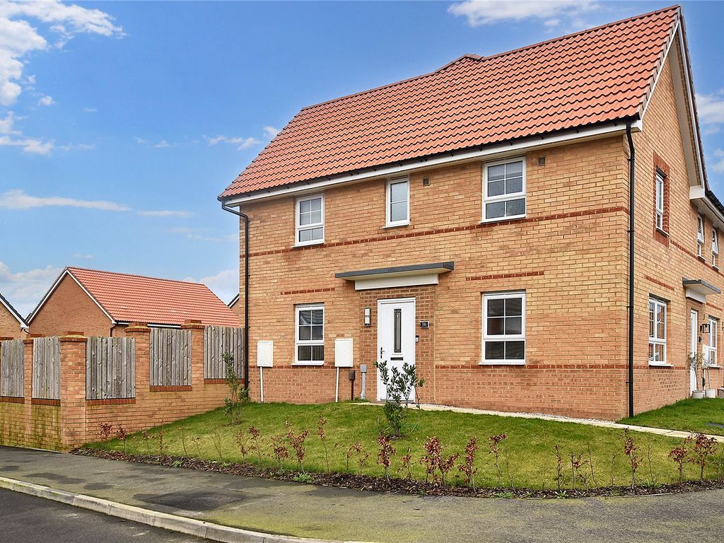 3 bed semidetached house for sale in St. Michaels Drive, East Ardsley