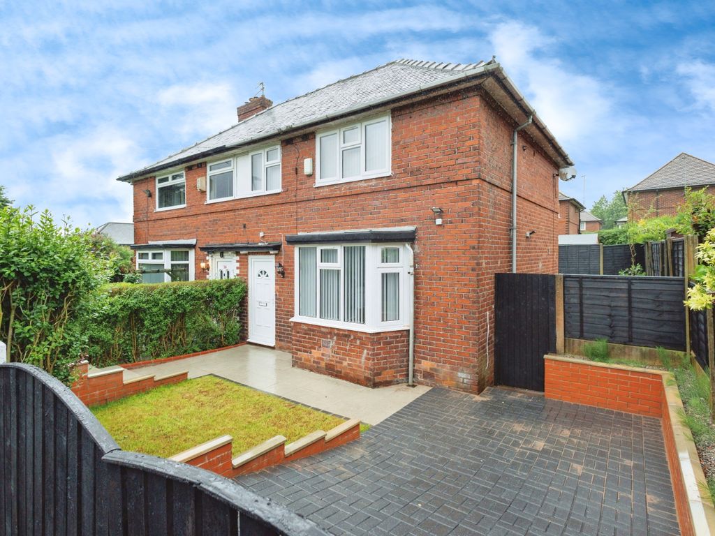 3 bed semidetached house for sale in Andrew Road, Manchester, Greater