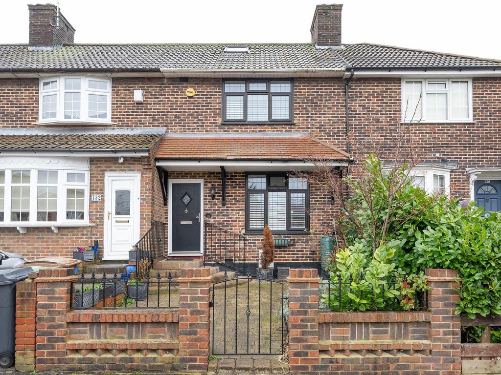 3 bed property for sale in Manor Farm Drive, London E4, £485,000 Zoopla